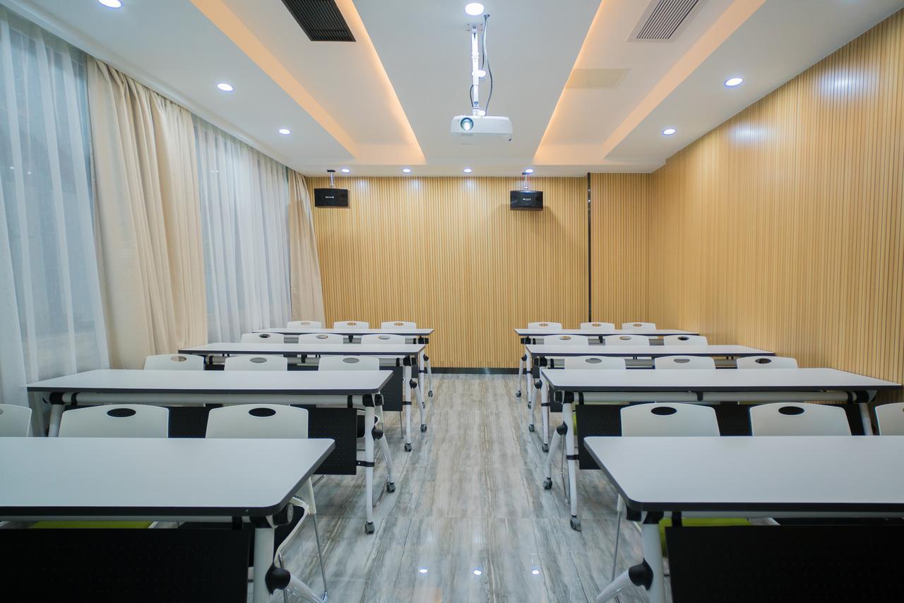 Ibis Styles Dongguan Changan Екстер'єр фото
